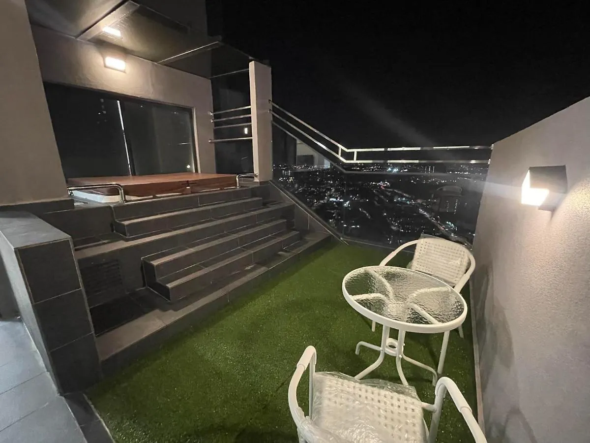 Imperio Residence Melaka - Private Jacuzzi With Seacityview Stay With Wifi Malacca