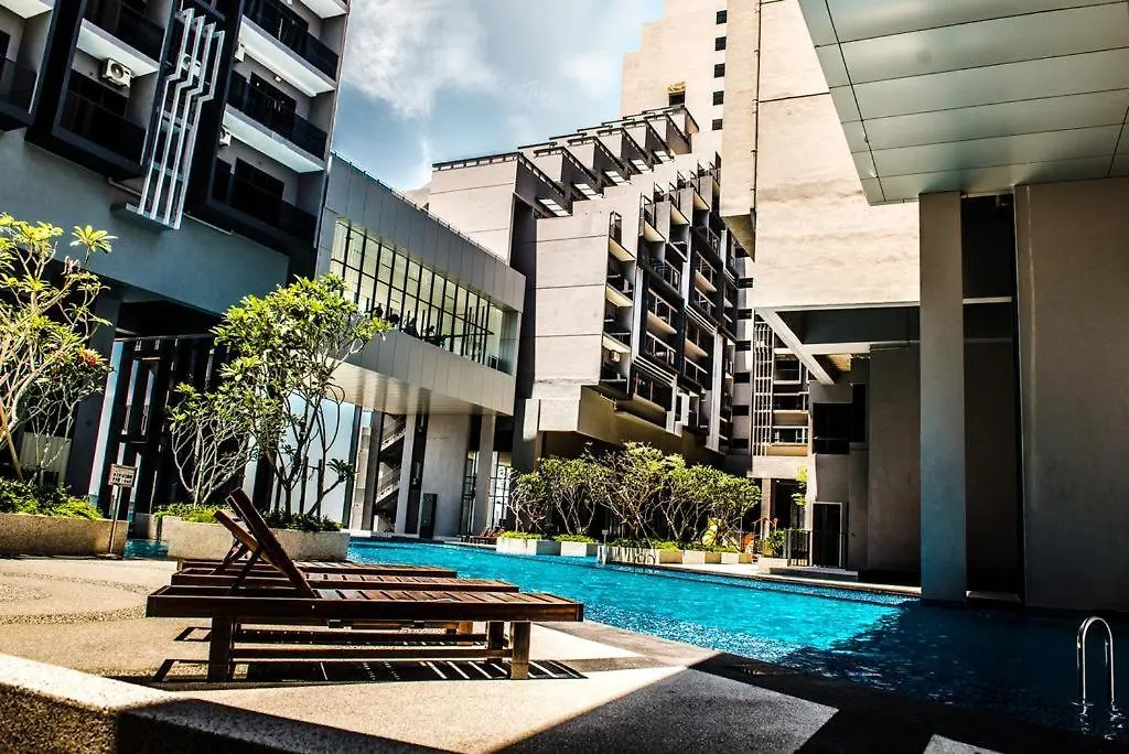 Imperio Residence Melaka - Private Jacuzzi With Seacityview Stay With Wifi Malesia